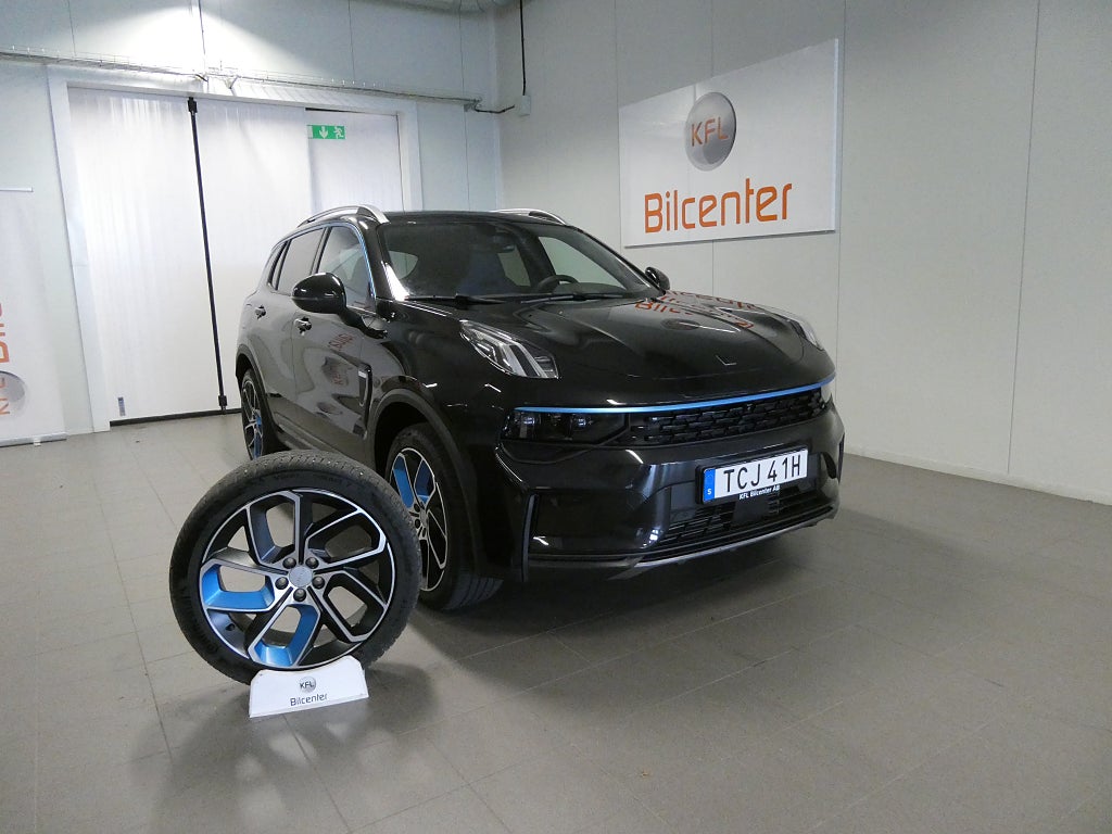 Lynk & Co 01 PHEV Pano-360°-Värmare-Infinity-Navi-SoV