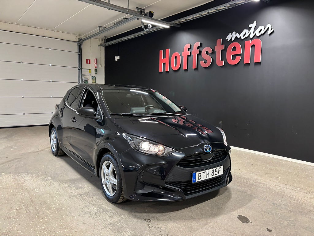 Toyota Yaris Hybrid CVT Active | B-Kamera | Moms | Euro 6