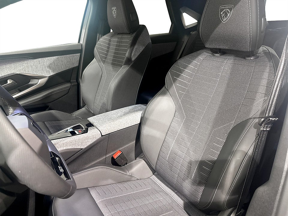 Bild på Peugeot 3008 GT Hybrid 145hk Aut B-KAMERA CARPLAY