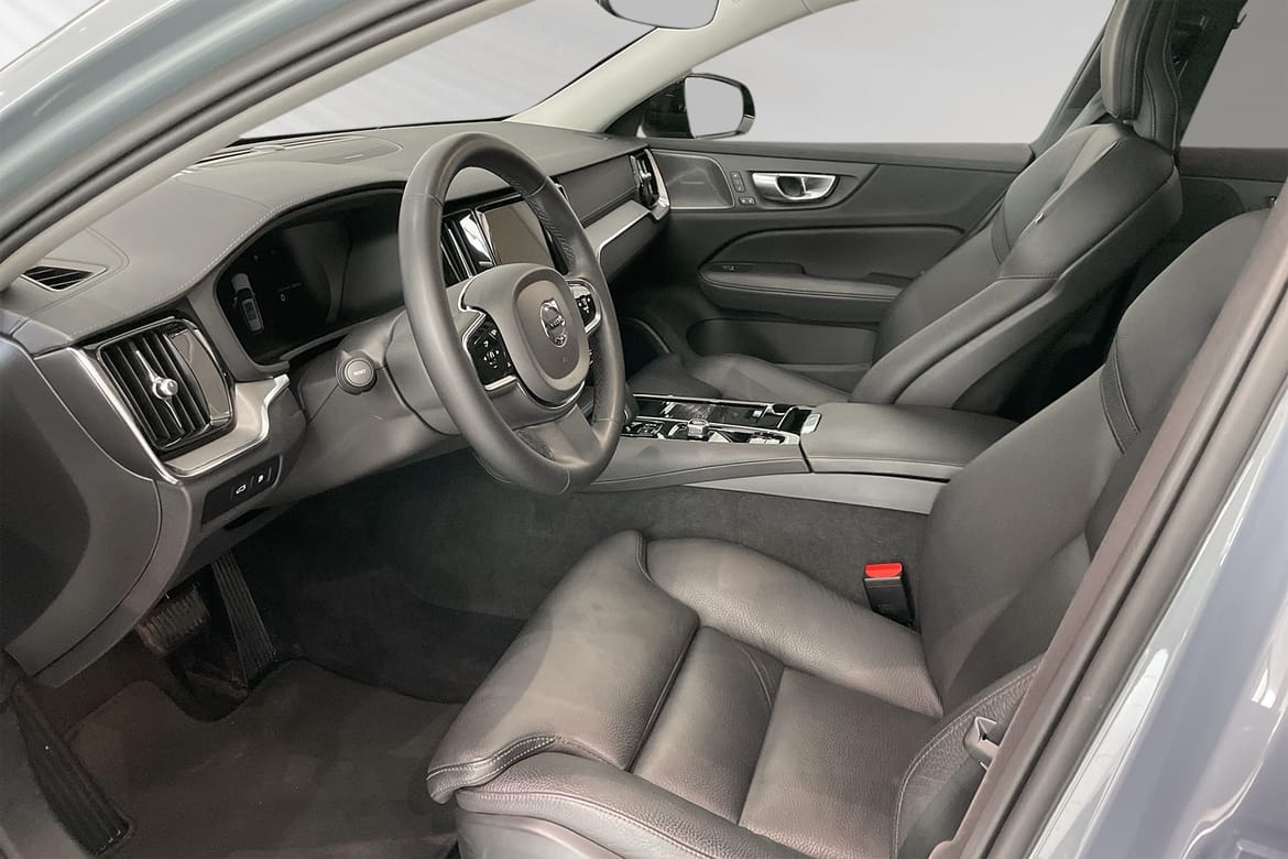 Volvo V60 Recharge T8 Ultimate Dark 2024, bild 7/53