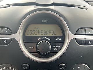 Mazda 2 5-dörrar 1.3 MZR Kiruna-körd/Motor&kupé-Värm/S&V-Däck – bild 15