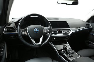 Kombi BMW 330e 11 av 24