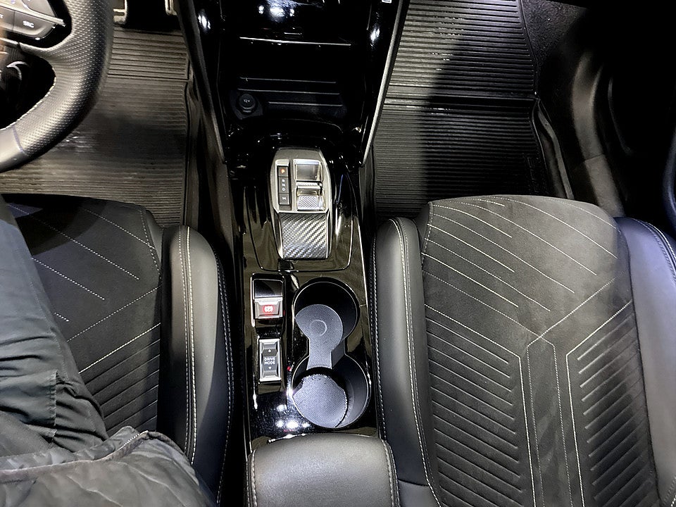Bild på Peugeot 2008 GT 1.2 PT 130hk Aut B-KAMERA CARPLAY