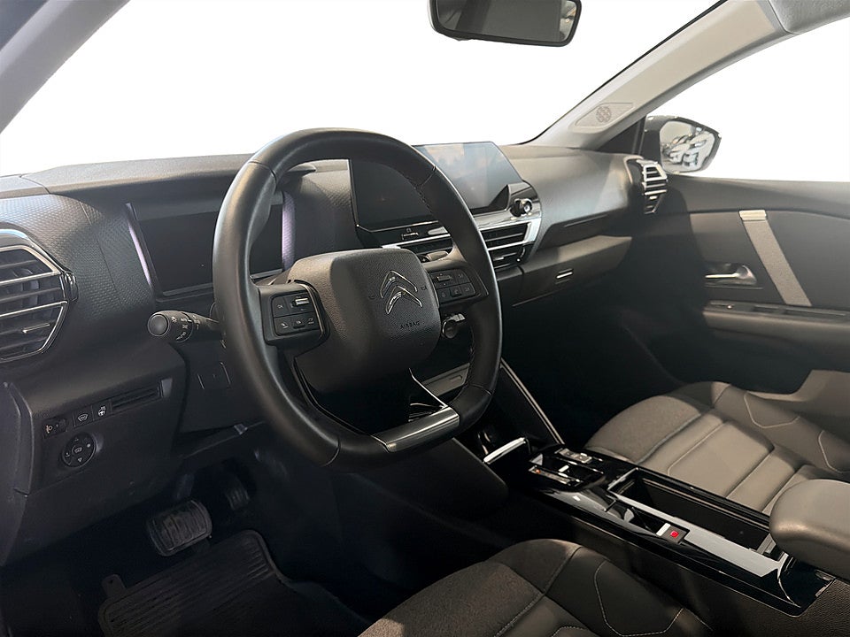 Bild på Citroën C4 Shine 1.2 PT 130hk Aut B-KAMERA CARPLAY