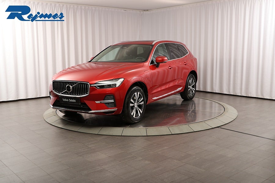 Volvo XC60 Recharge T6 Core Edition/Drag/H&K ljud/BLIS/LED strål