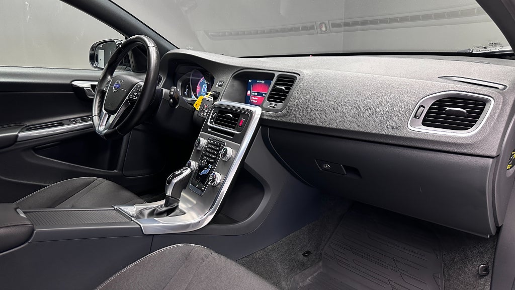 Volvo V60 Cross Country 2016 - miniatyr 7