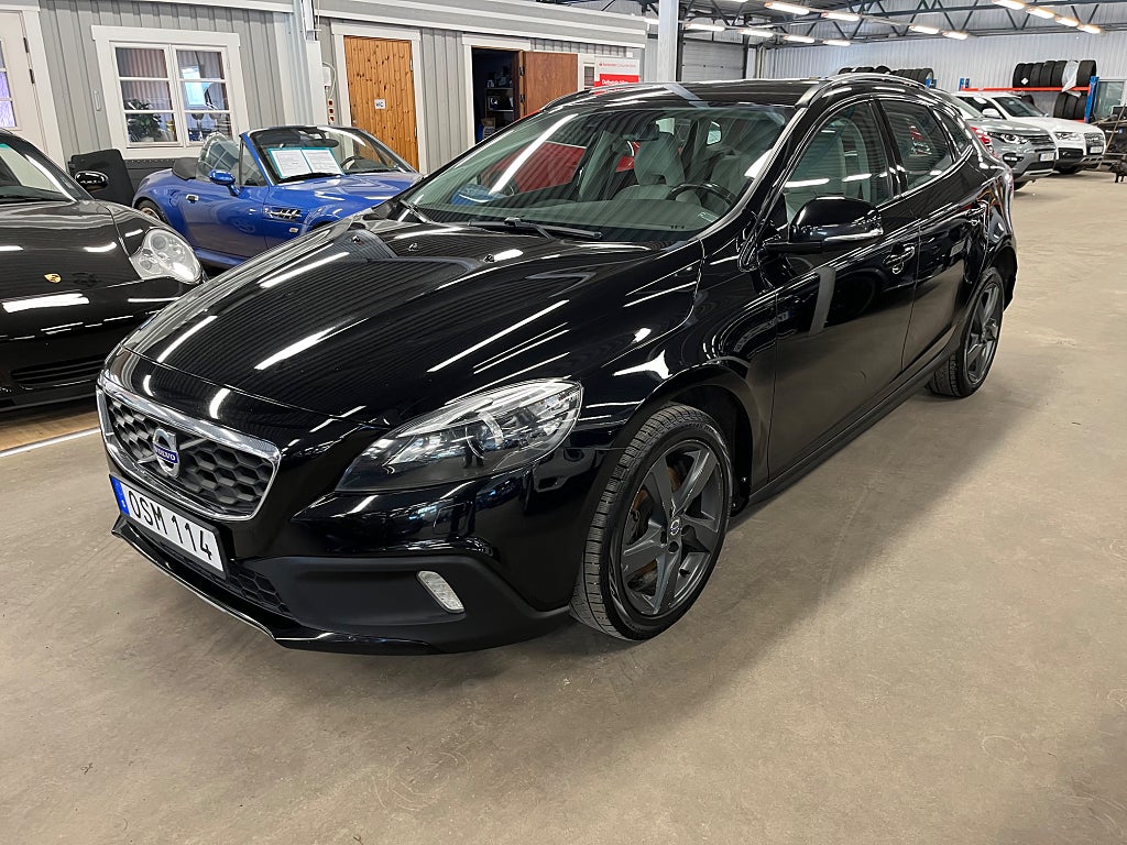Volvo V40 Cross Country D2 Momentum 
