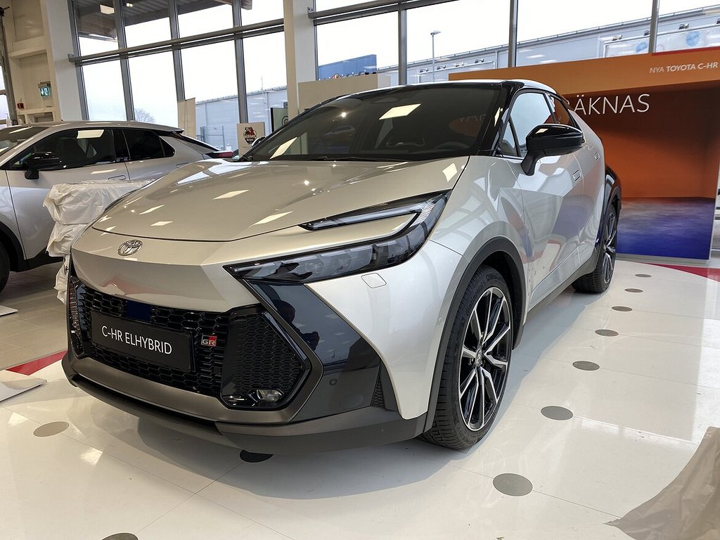 Toyota C-HR Hybrid AWD-i 2,0 GR SPORT Premier Edition Bi-Tone Plus 2.95% RÄN