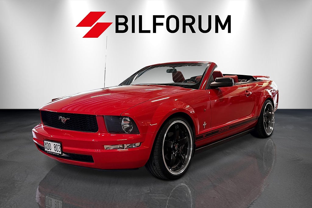 Ford Mustang V6 Convertible