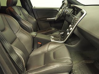 SUV Volvo XC60 10 av 20