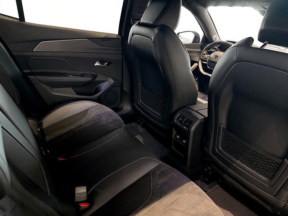 Bild på Peugeot 408 GT 1.2 PT 130hk Aut B-KAMERA CARPLAY