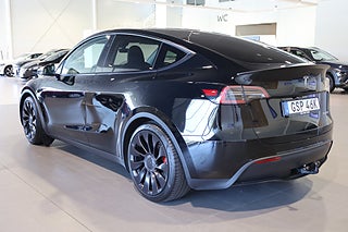 SUV Tesla Model Y 4 av 16