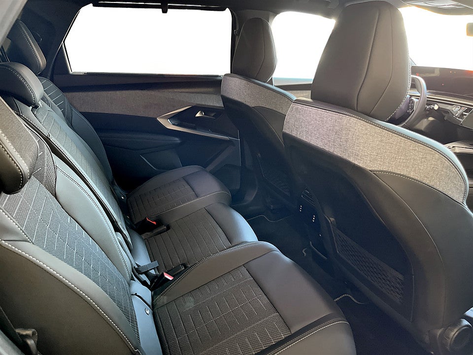 Bild på Peugeot 5008 GT Hybrid 145hk Aut 7-SITS B-KAMERA CARPLAY