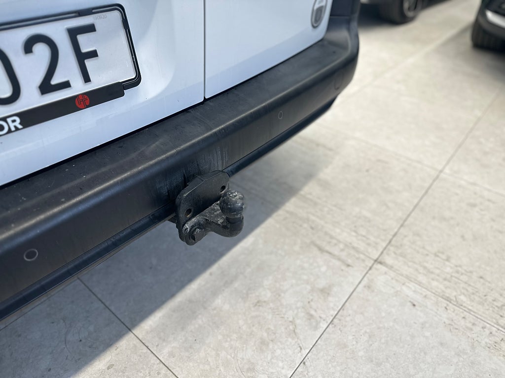 Opel Combo Cargo IP 1.5 BlueHDi 130 EAT Euro 6 / 4,99%