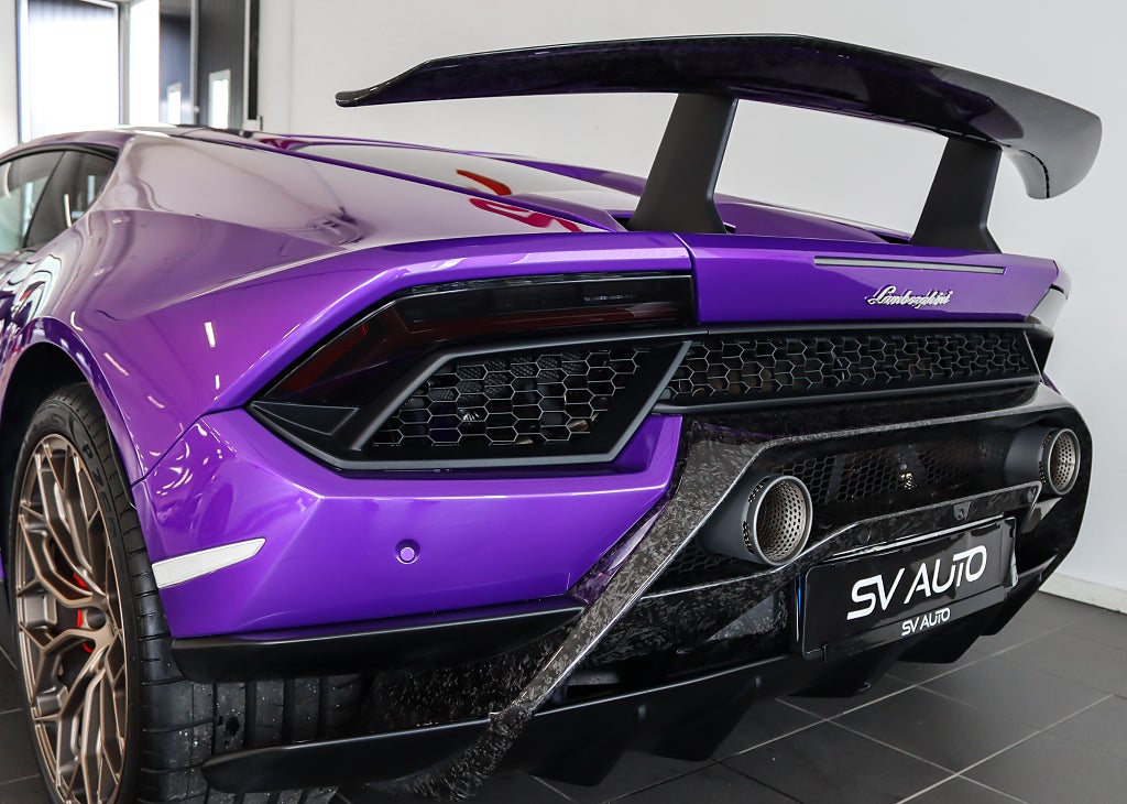 Lamborghini Huracán Performante VAT/MOMS Kolfiber Lift