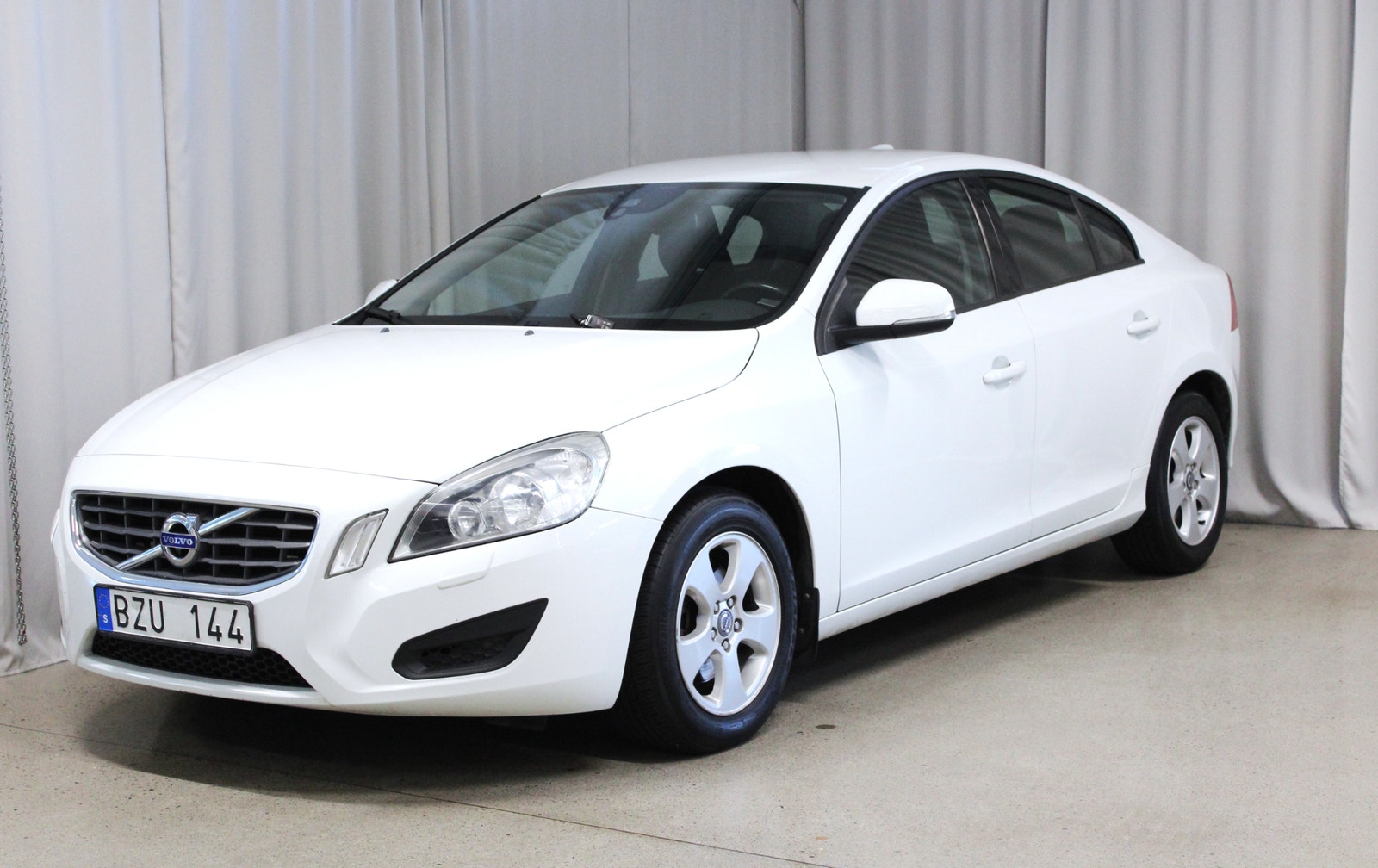 Volvo S60 T3 150HK, S&V-hjul, Kamrem bytt, Nyservad 2012 - miniatyr 11