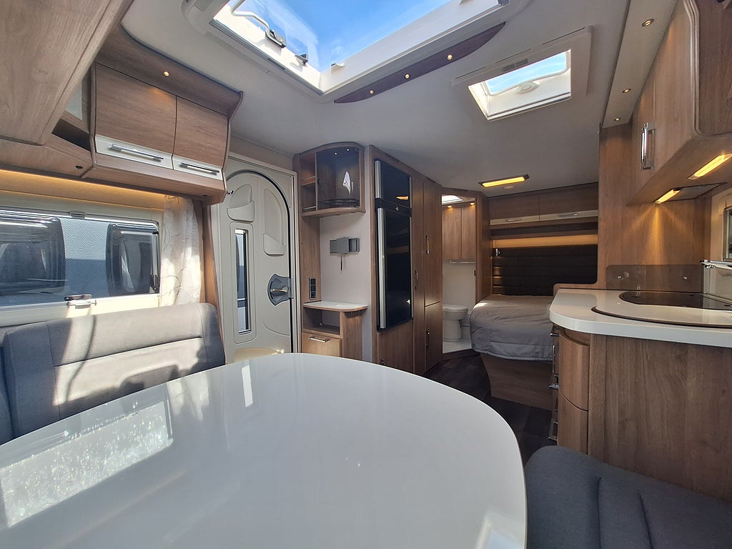 Kabe Classic 470 XL KS Dubbelbädd, Solcell, Litiumbatteri, Nytt Tält