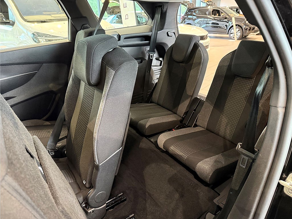 Bild på Peugeot 5008 Active Pack 1.2 PT 130hk - 7-SITS, B-KAMERA