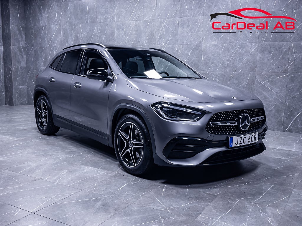 Mercedes-Benz GLA 200 4MATIC 7G-DCT AMG Line Pano Ambient Widescreen Drag