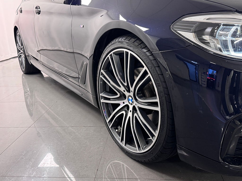 BMW 520 D Sedan Steptronic M-Sport 190HK HUD Värmare Välutr bild 2