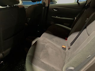 Halvkombi Nissan Leaf 13 av 23