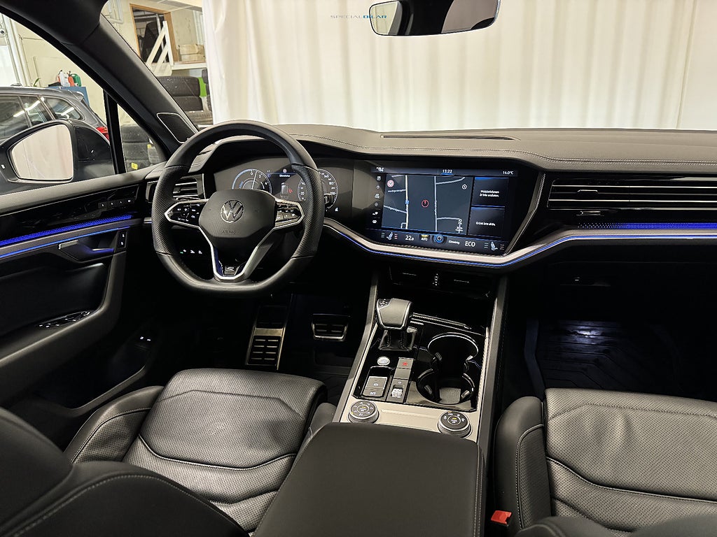 Volkswagen Touareg 2023 - miniatyr 21