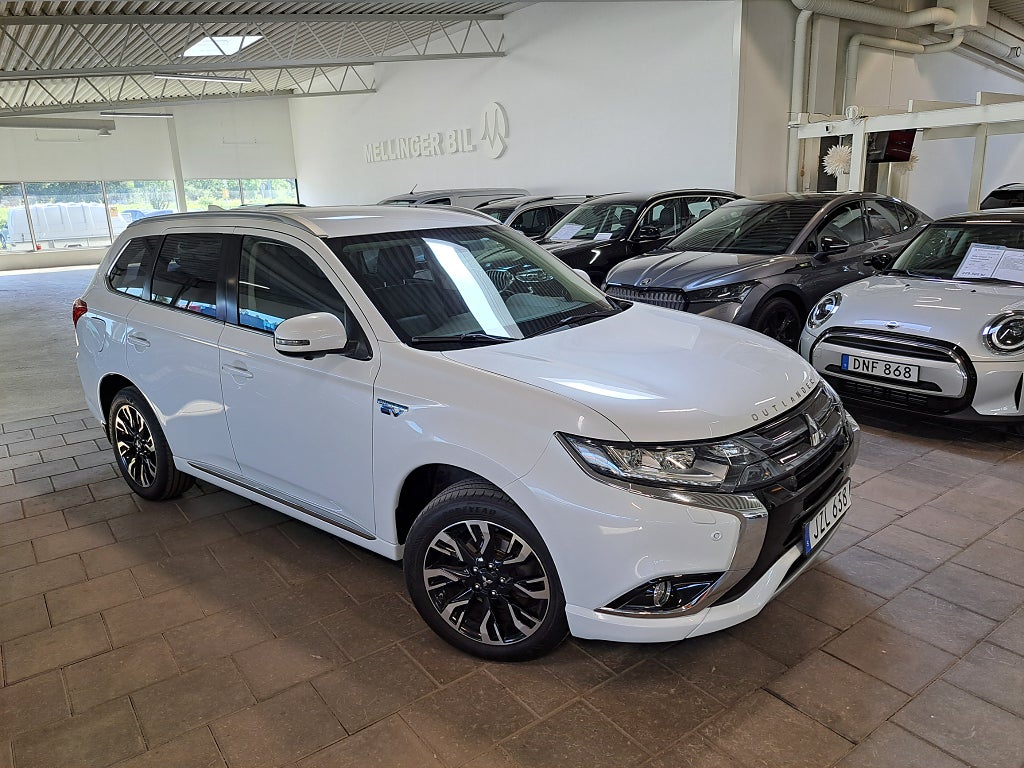 Mitsubishi Outlander PHEV Business Nav Safety 4WD