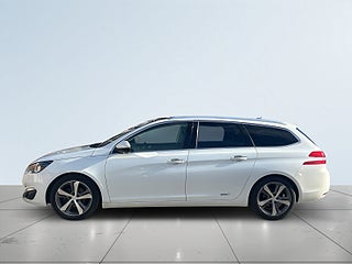 Peugeot 308 sw 1.2 PureTech 130 Allure Drag Mvärme Panorama S&V-däck – bild 4