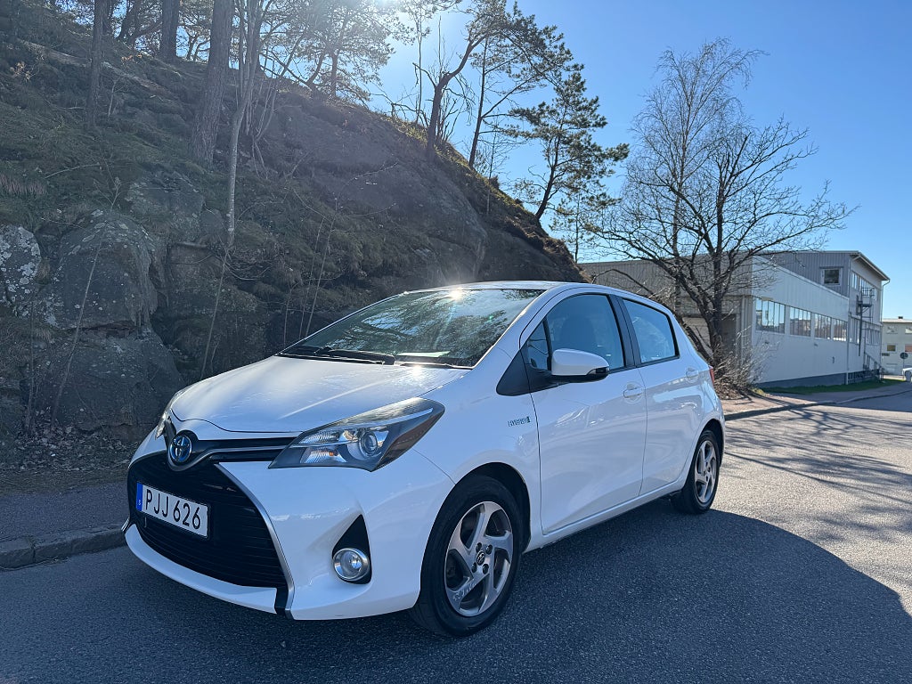 Toyota Yaris Hybrid e-CVT Active Euro 6