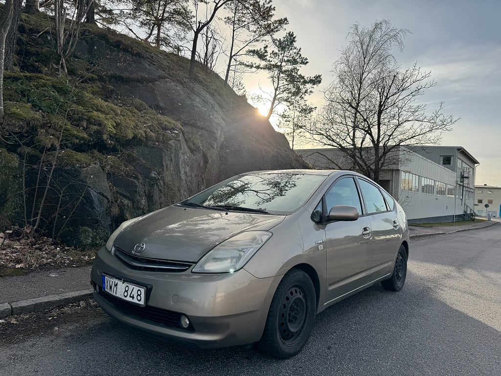 Toyota Prius 1.5 VVT-i + 3CM CVT  0%Ränta