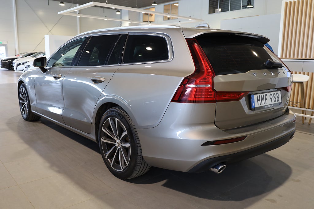 Volvo V60 D4 AWD Aut Momentum H/K Navi Kamera Leasbar 2021