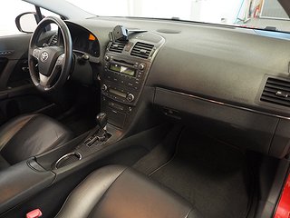 Kombi Toyota Avensis 11 av 24