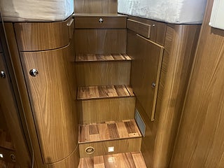 Husbil-halvintegrerad Hymer T 674 SL 22 av 30