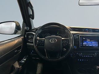 Toyota Hilux Dubbelhytt 2.4 AWD MOMS/MoK/Skinn/Kamera/Dvärm/Ledramp – bild 9