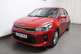 Halvkombi Kia Rio 3 av 15