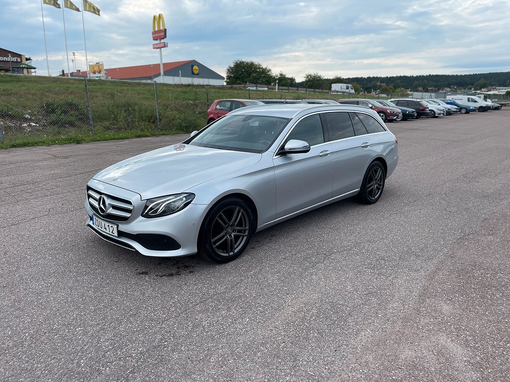 Mercedes-Benz E 220 T d 4MATIC 9G-Tronic Drag Värmare Backkamera