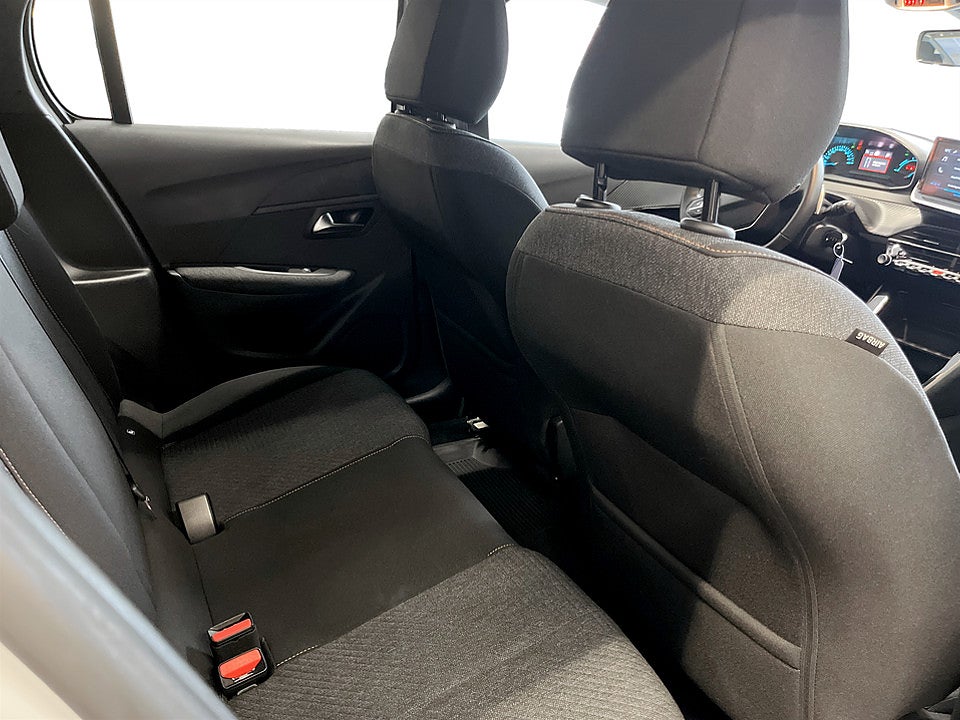 Bild på Peugeot 208 Style Hybrid 100hk Aut CARPLAY BACKSENSORER