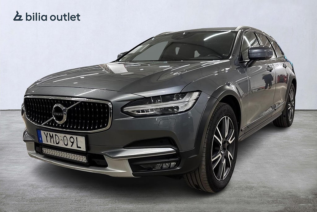 Volvo V90 Cross Country D5 AWD Pro Edition Panorama / Head-Up / H&K / Drag / Moms