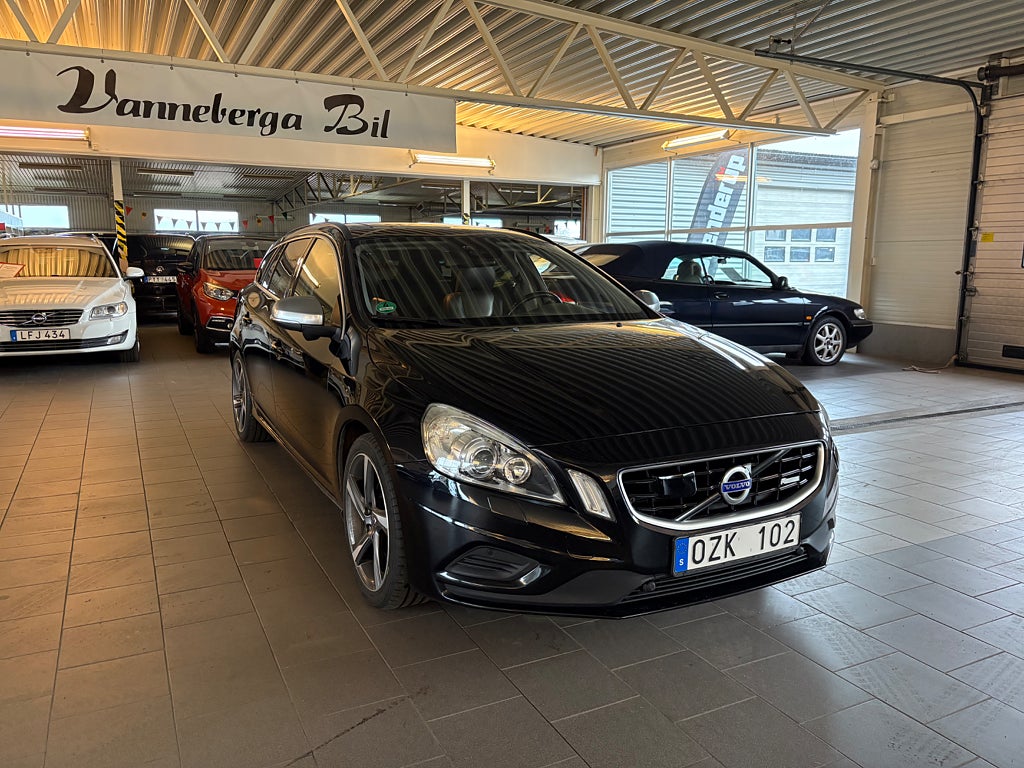 Volvo V60 D4 AWD Geartronic R-Design Euro 5