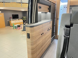 Husbil-halvintegrerad Affinity ONE by K A B E 16 av 28