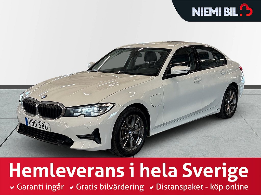 BMW 330e Sedan Steptronic Sport line S&V wheels/Ambient/Carplay