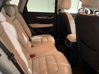 SUV Mazda CX-5 10 av 24