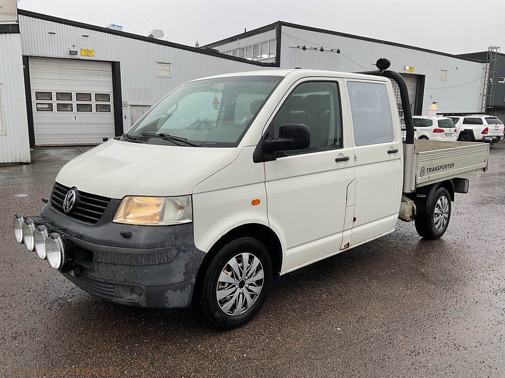 Volkswagen Transporter Dubbelhytt 2.5TDI - EXPORT 3823€