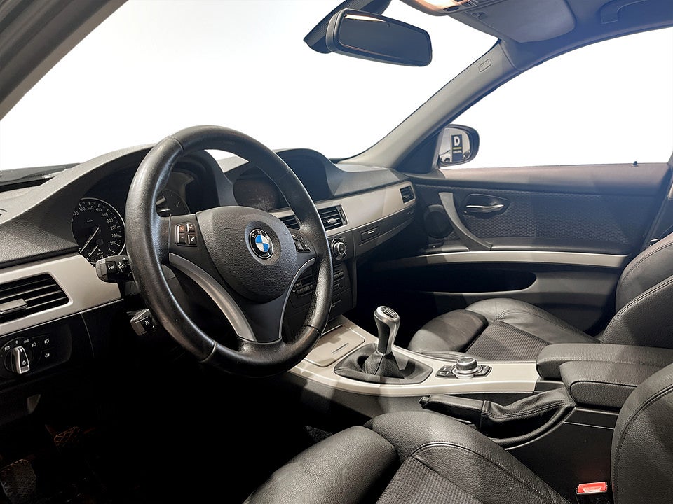 Bild på BMW 320D Touring 184hk Xdrive BLUETOOTH
