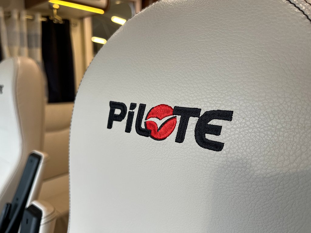 Pilote G740GJ / Alde / Litium / Backkamera - Pilote