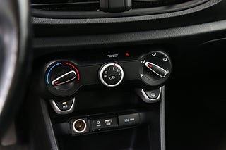 Halvkombi Kia Picanto 20 av 23