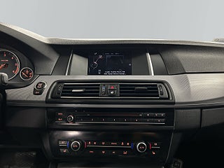 BMW 530 d xDrive Sedan M Sport Sensorer/M-värmare/S&V-Däck