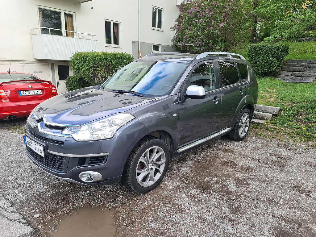 Citroën C-Crosser 2.4 4WD CVT 170hk 7pl Skinn Panoramatak