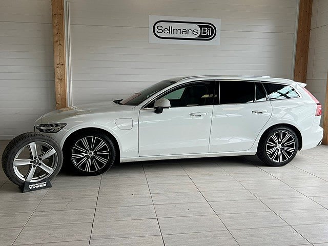 Volvo V60 T8 Twin Engine AWD Inscription Pano/Drag/V-hjul 392hk