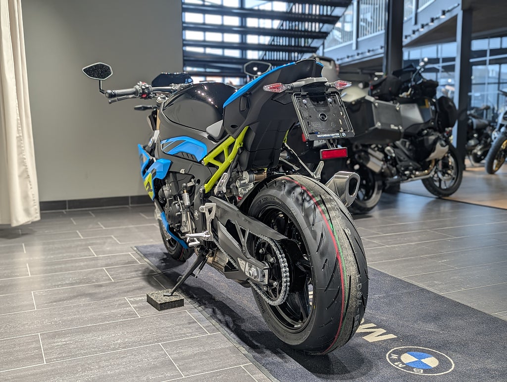 BMW S1000R